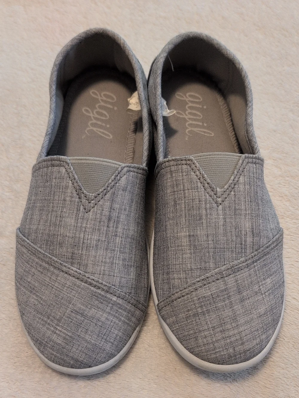 Kids Slip-On Canvas Shoes in Gray